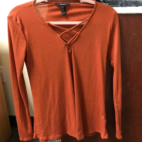 Forever 21 Sweaters - forever21 top